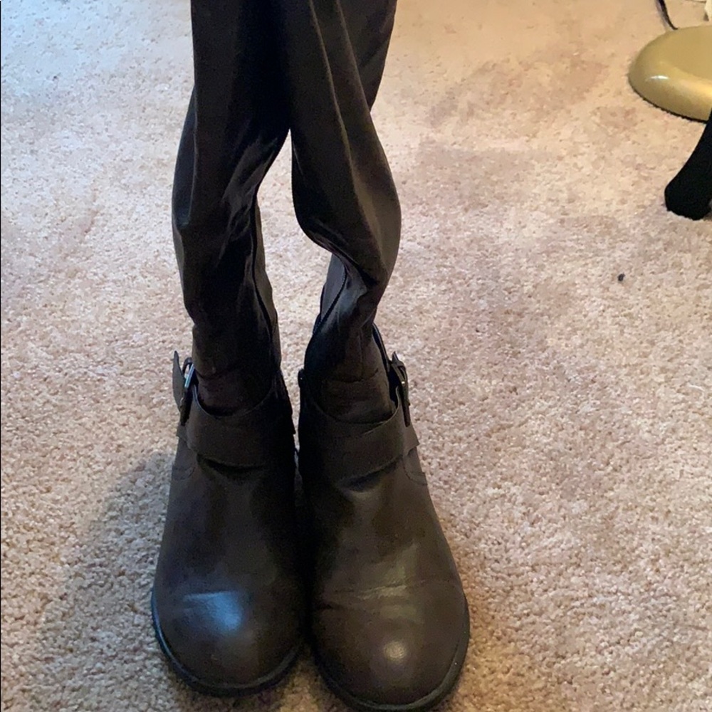 Worthington brown boots size 9.5